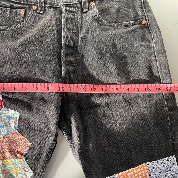 Vintage Levi's with custom patchwork - Picture 4 of 10